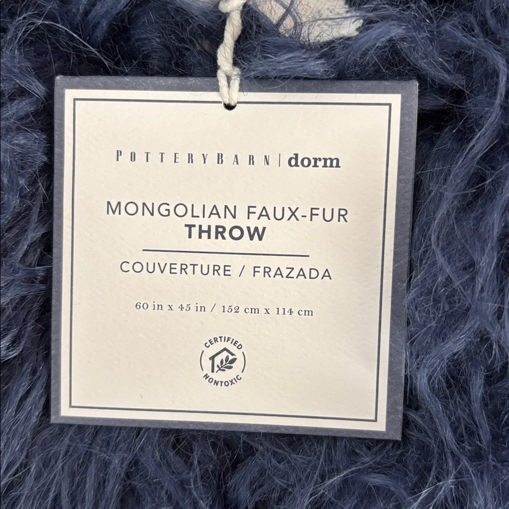 NWT POTTERY BARN DORM TEEN MONGOLIAN FAUX FUR THROW BLANKET NAVY BLUE 60X45 INCH - Picture 3 of 5